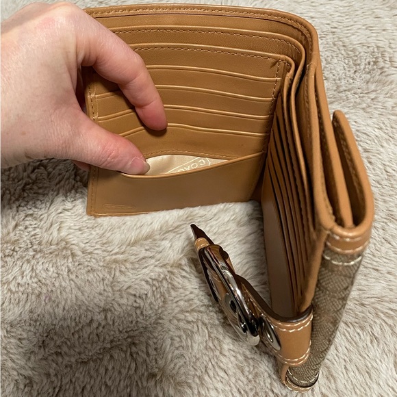 Coach Brown Tan Signature Jacquard Wallet - Picture 10 of 16